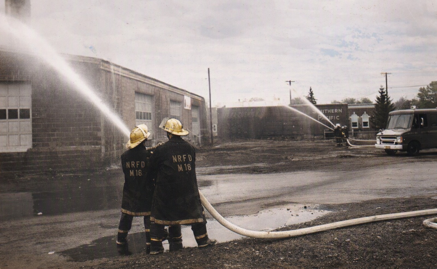 Sodus Cold Storage fire, 1983 — NRFD crews on the attack lines